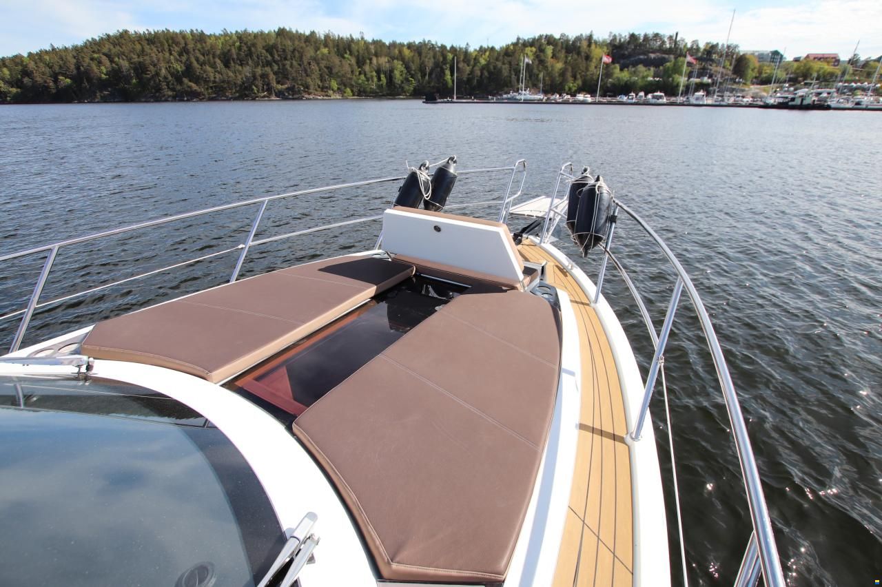 Galeon 360 Fly