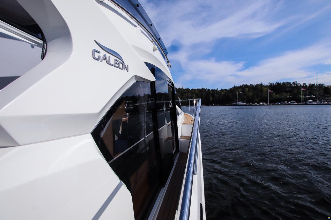 Galeon 360 Fly