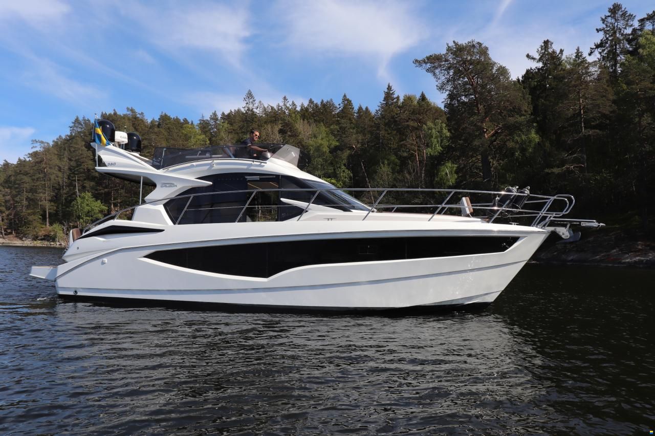 Galeon 360 Fly