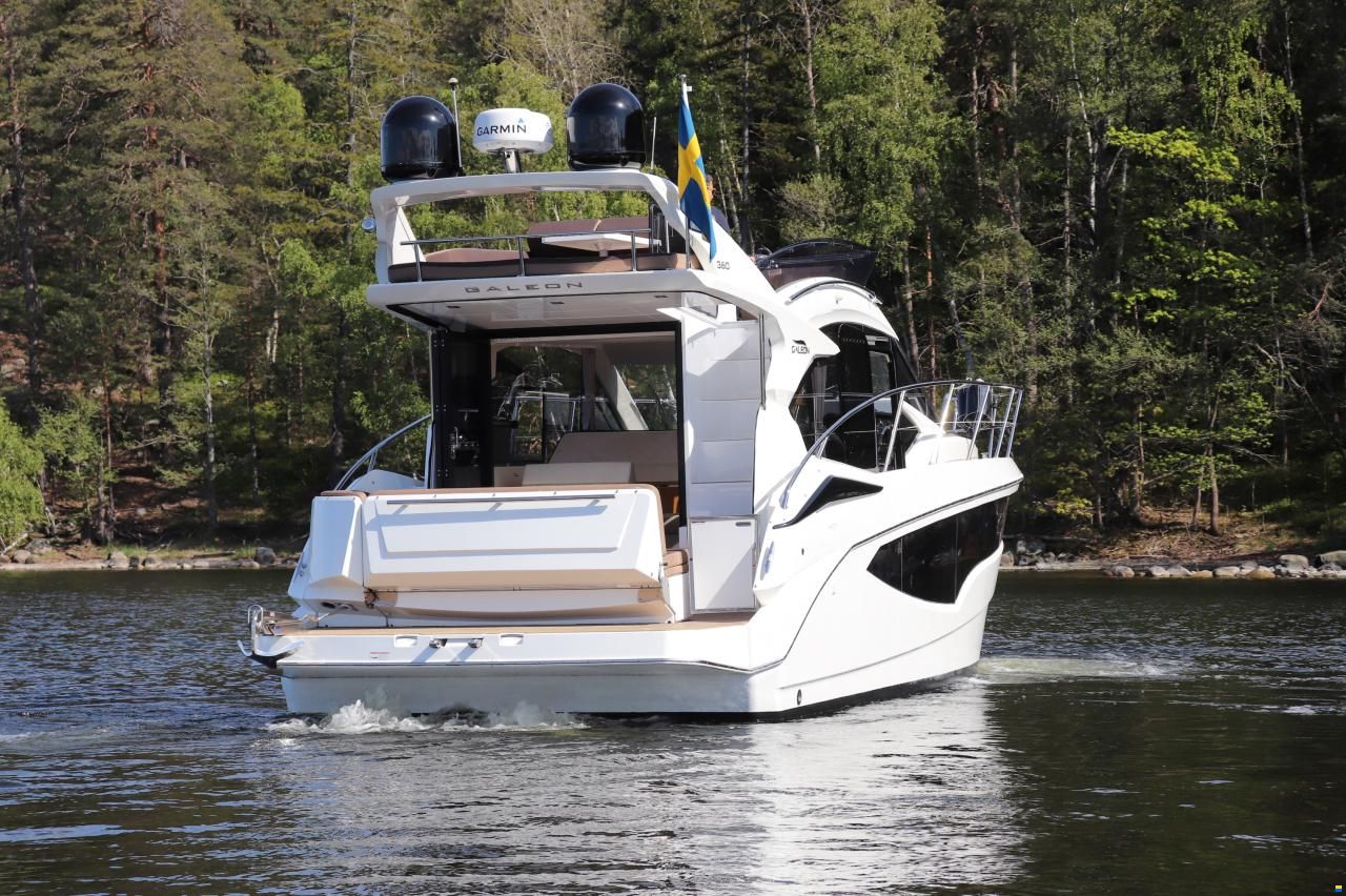 Galeon 360 Fly