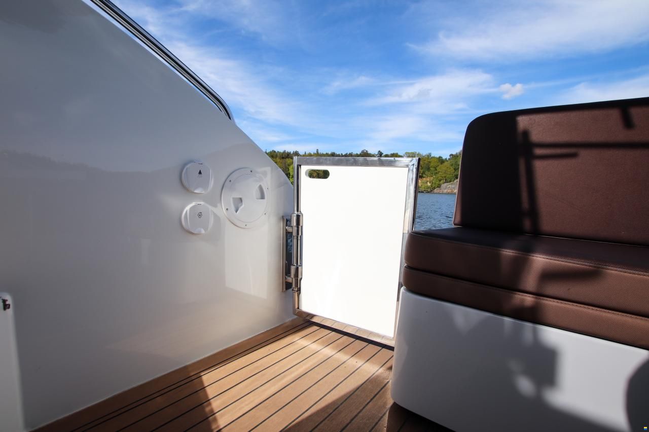Galeon 360 Fly