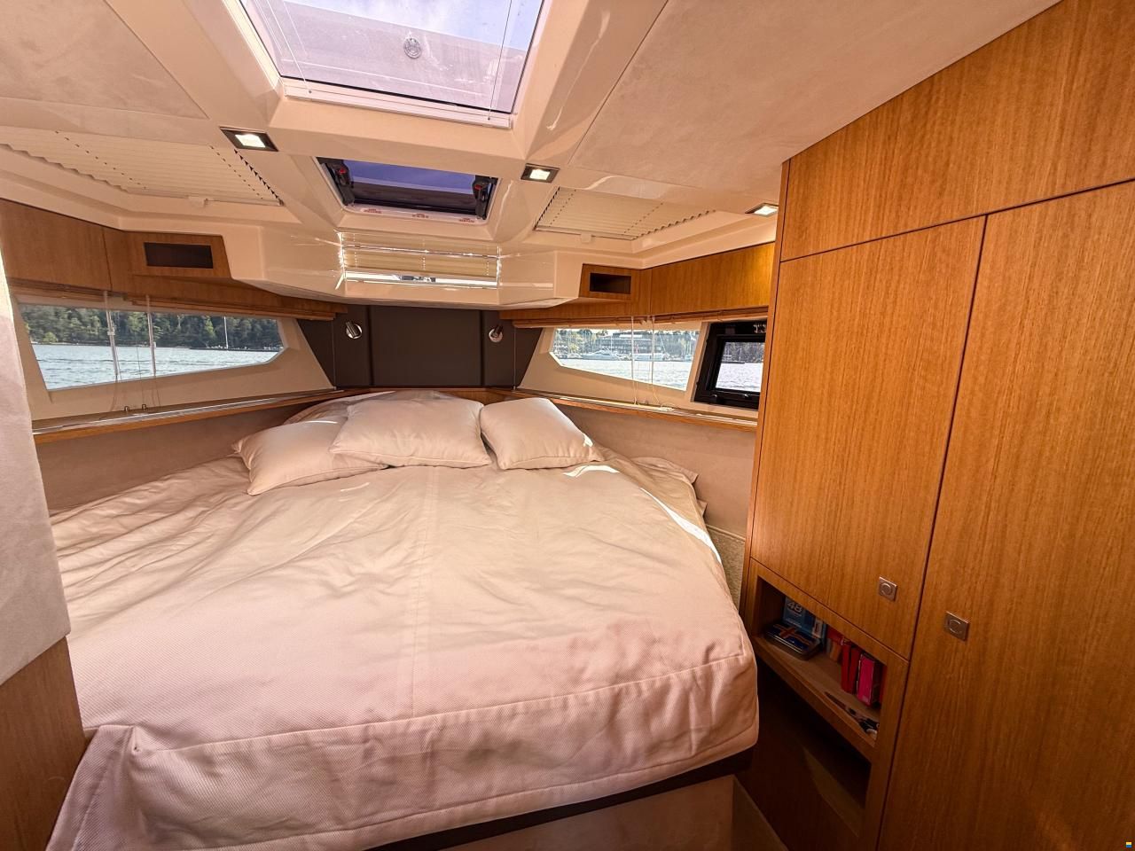Galeon 360 Fly