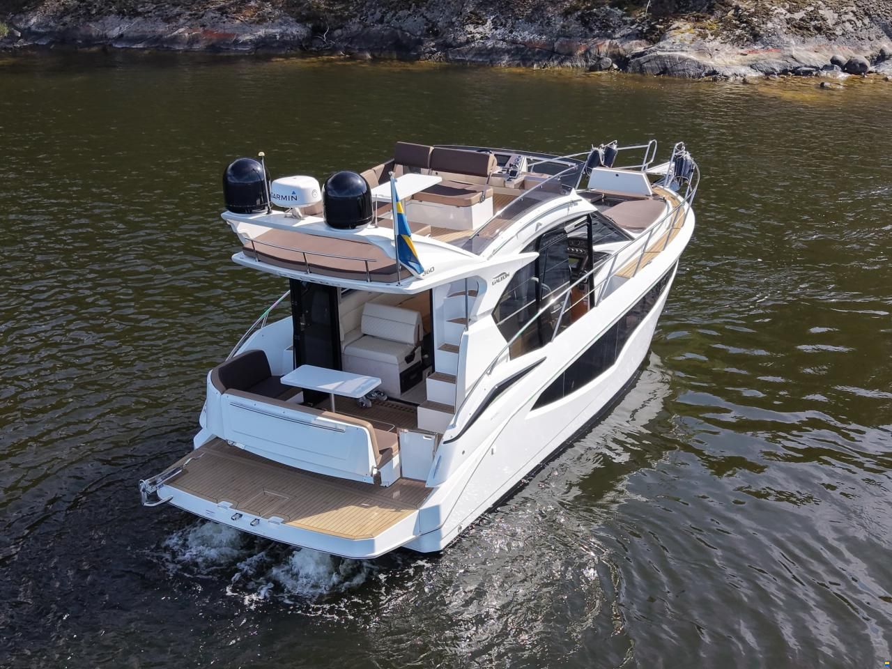 Galeon 360 Fly