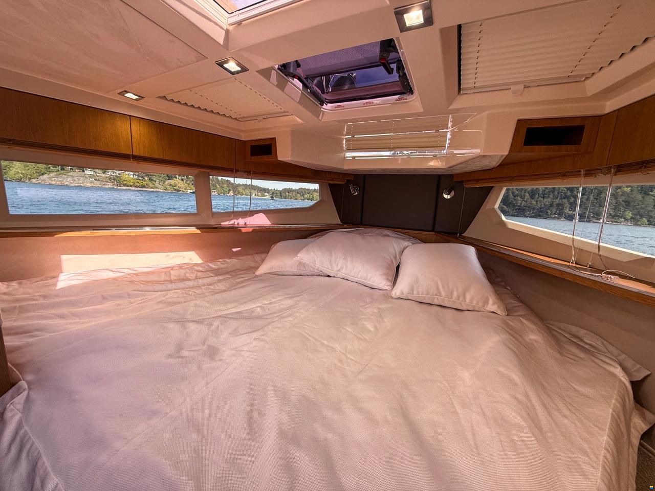Galeon 360 Fly
