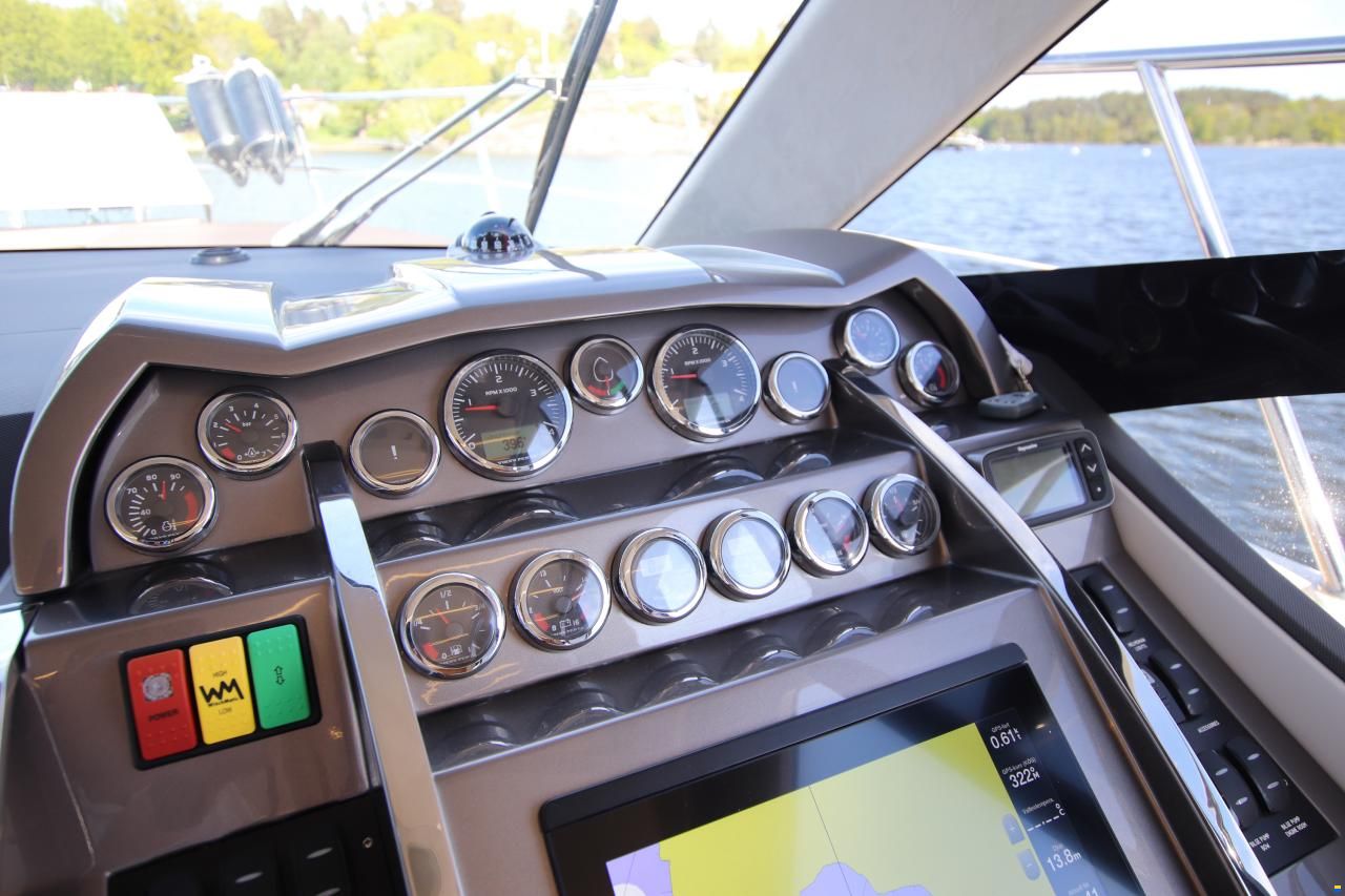 Galeon 360 Fly