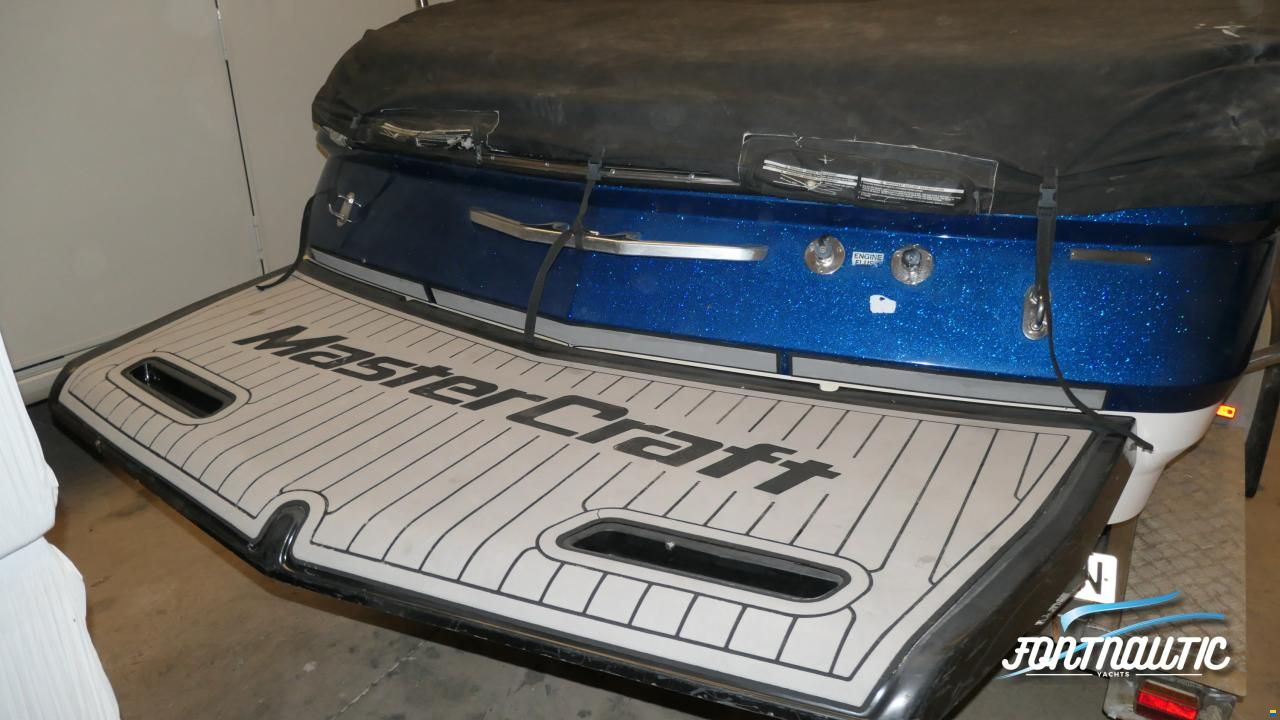 MasterCraft X2