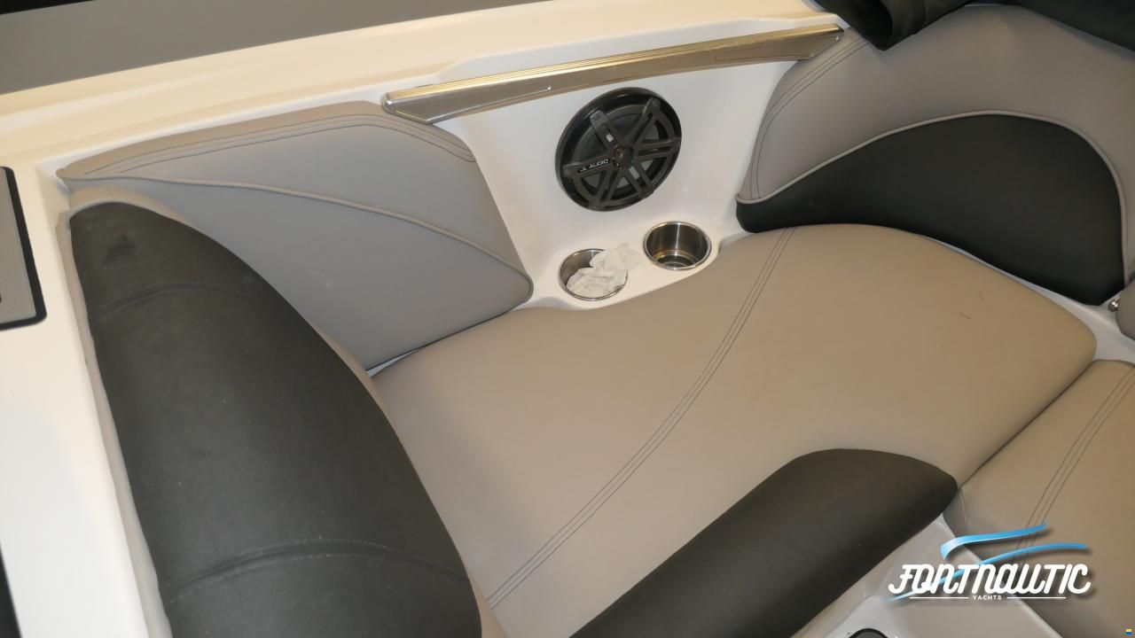 MasterCraft X2