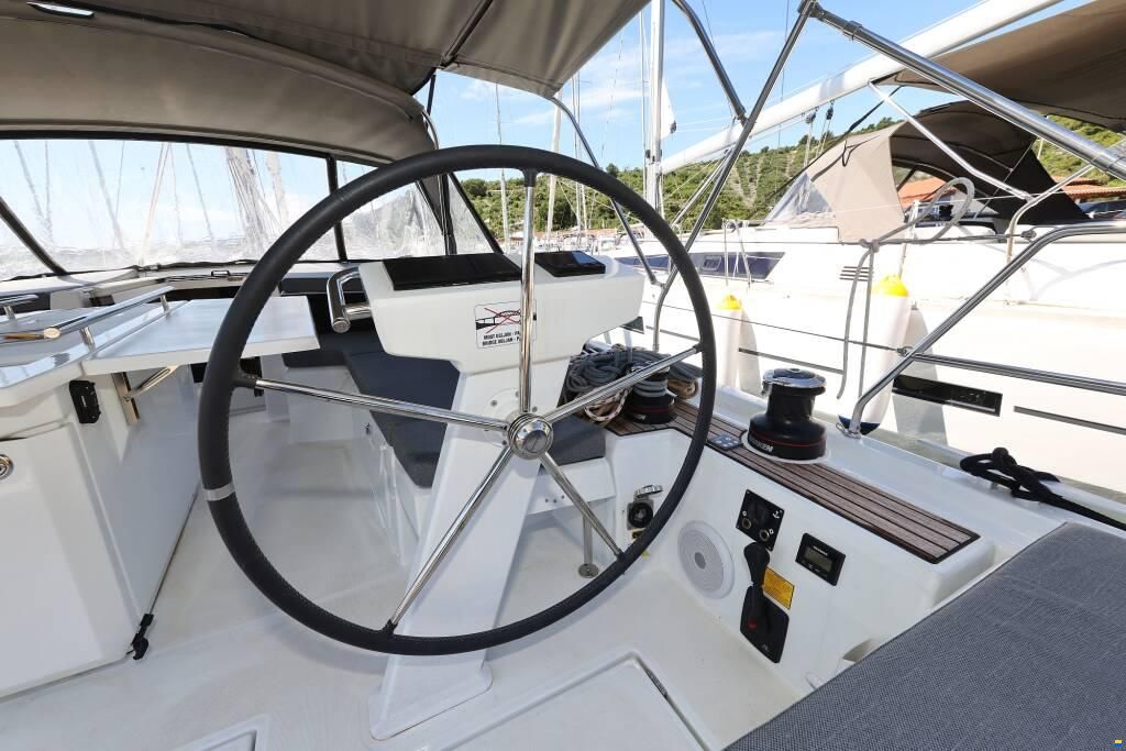 Beneteau Oceanis 46.1