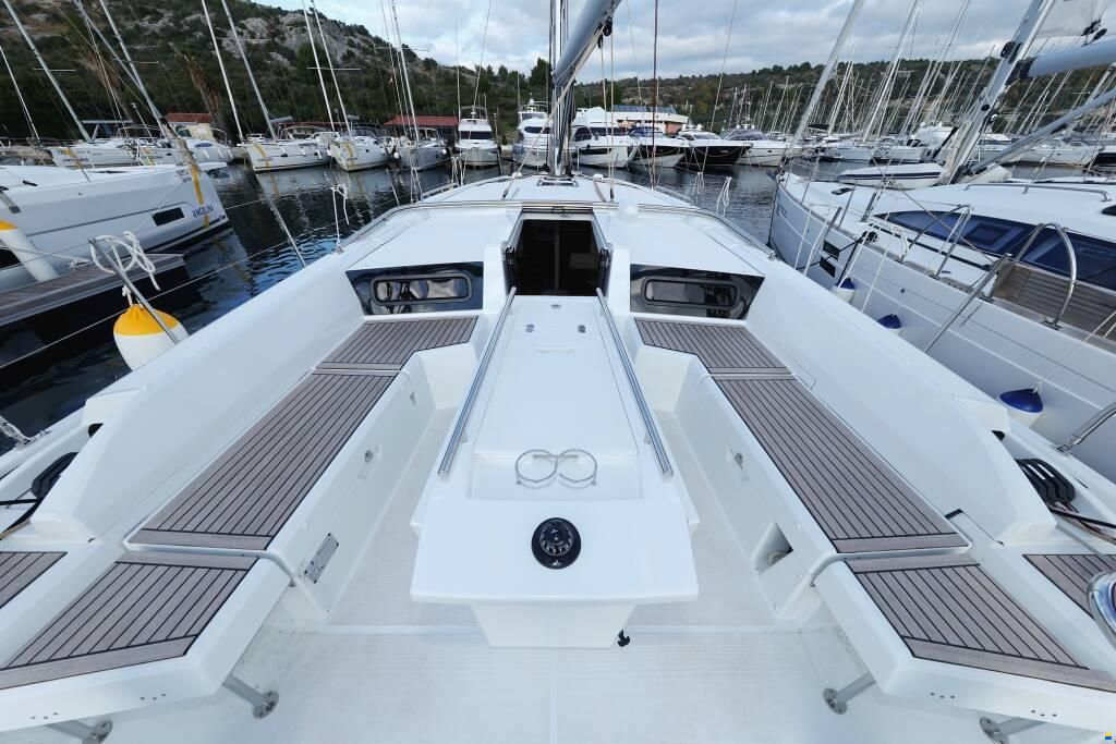 Beneteau Oceanis 46.1