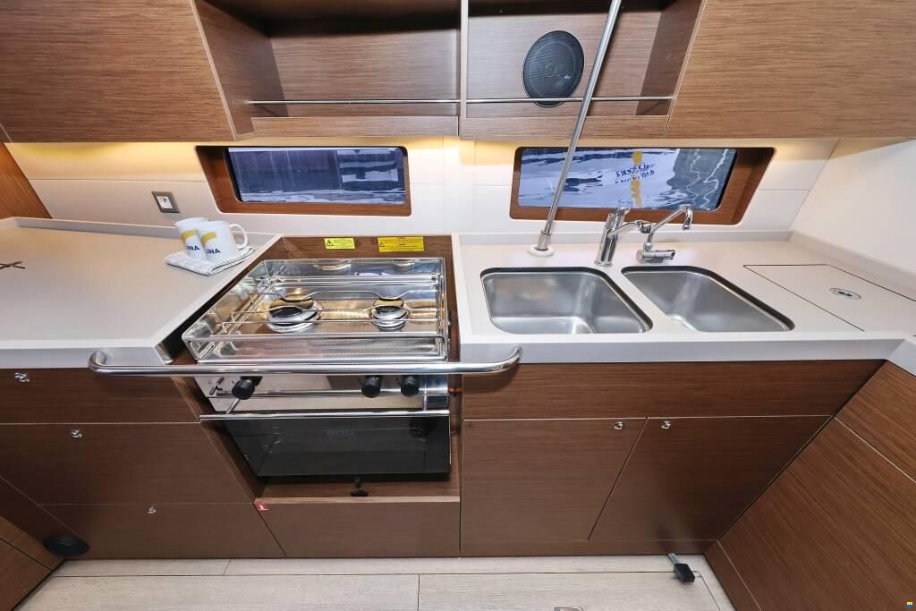Beneteau Oceanis 46.1