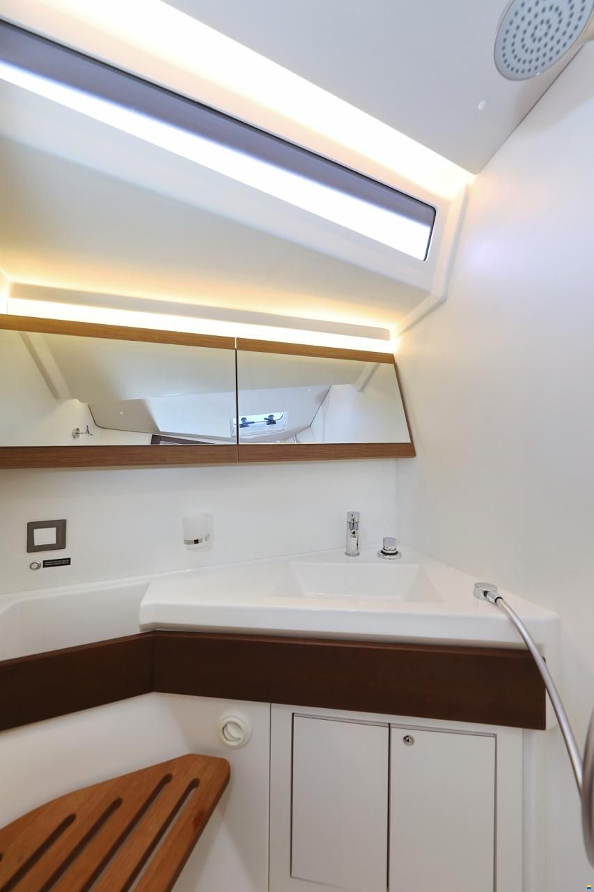 Beneteau Oceanis 46.1