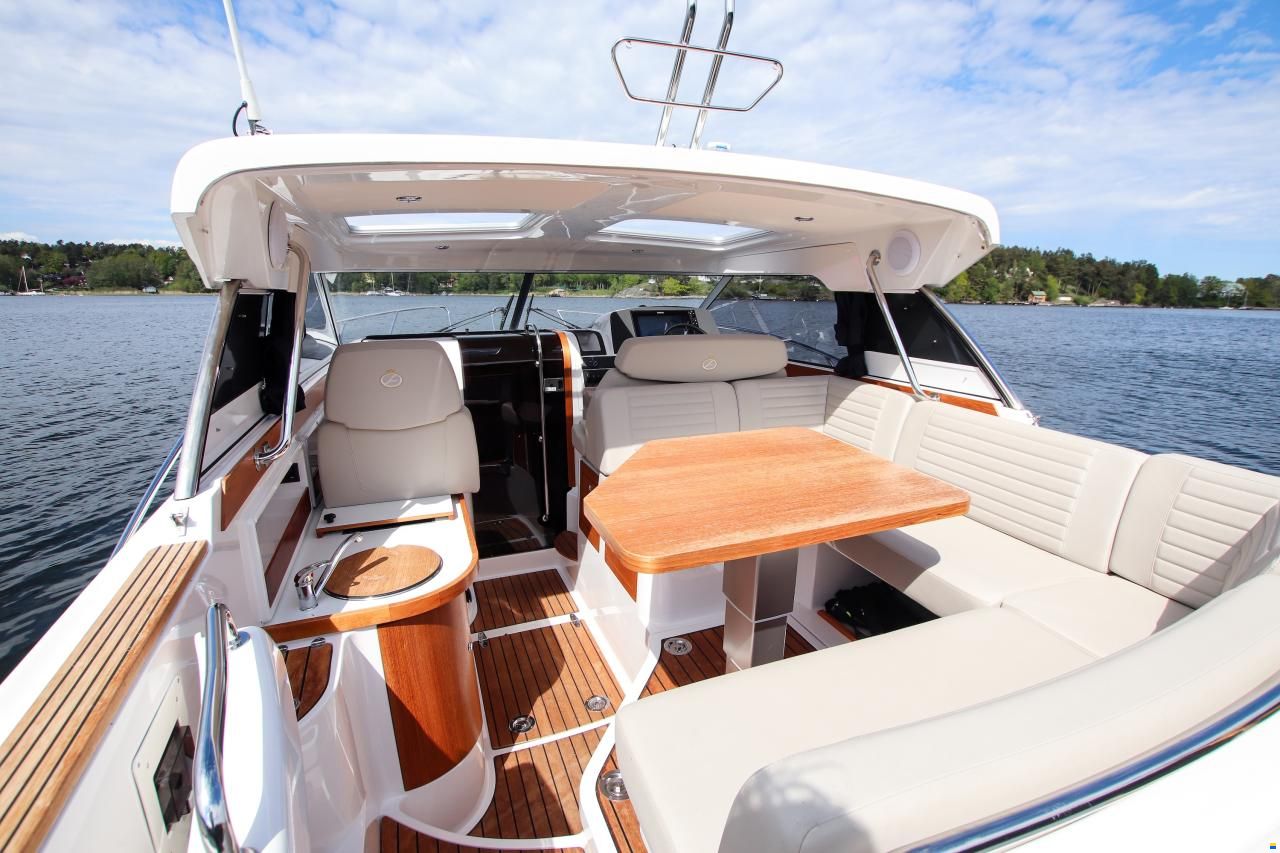 Aquador 28 HT