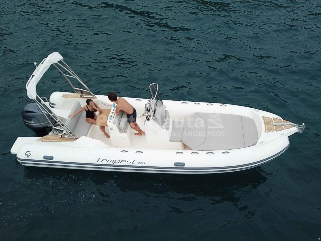 Capelli Tempest 700