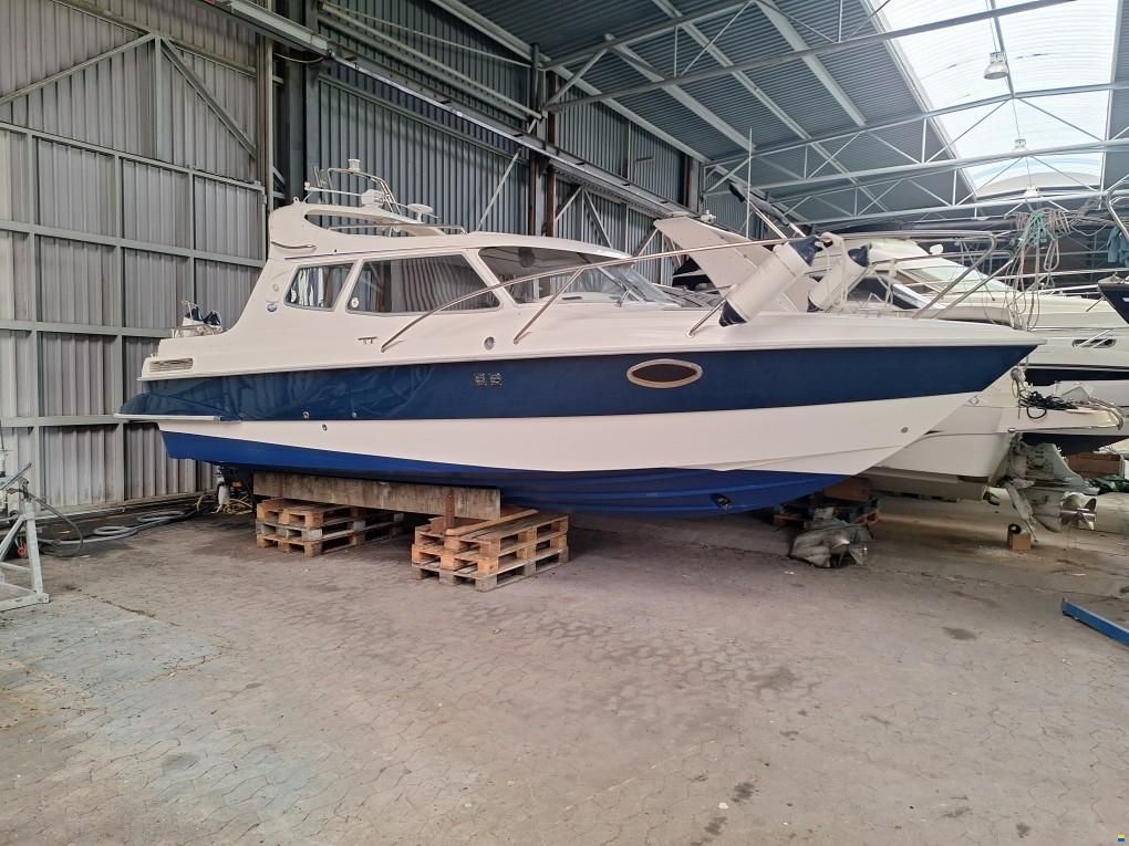 Bella Falcon 26