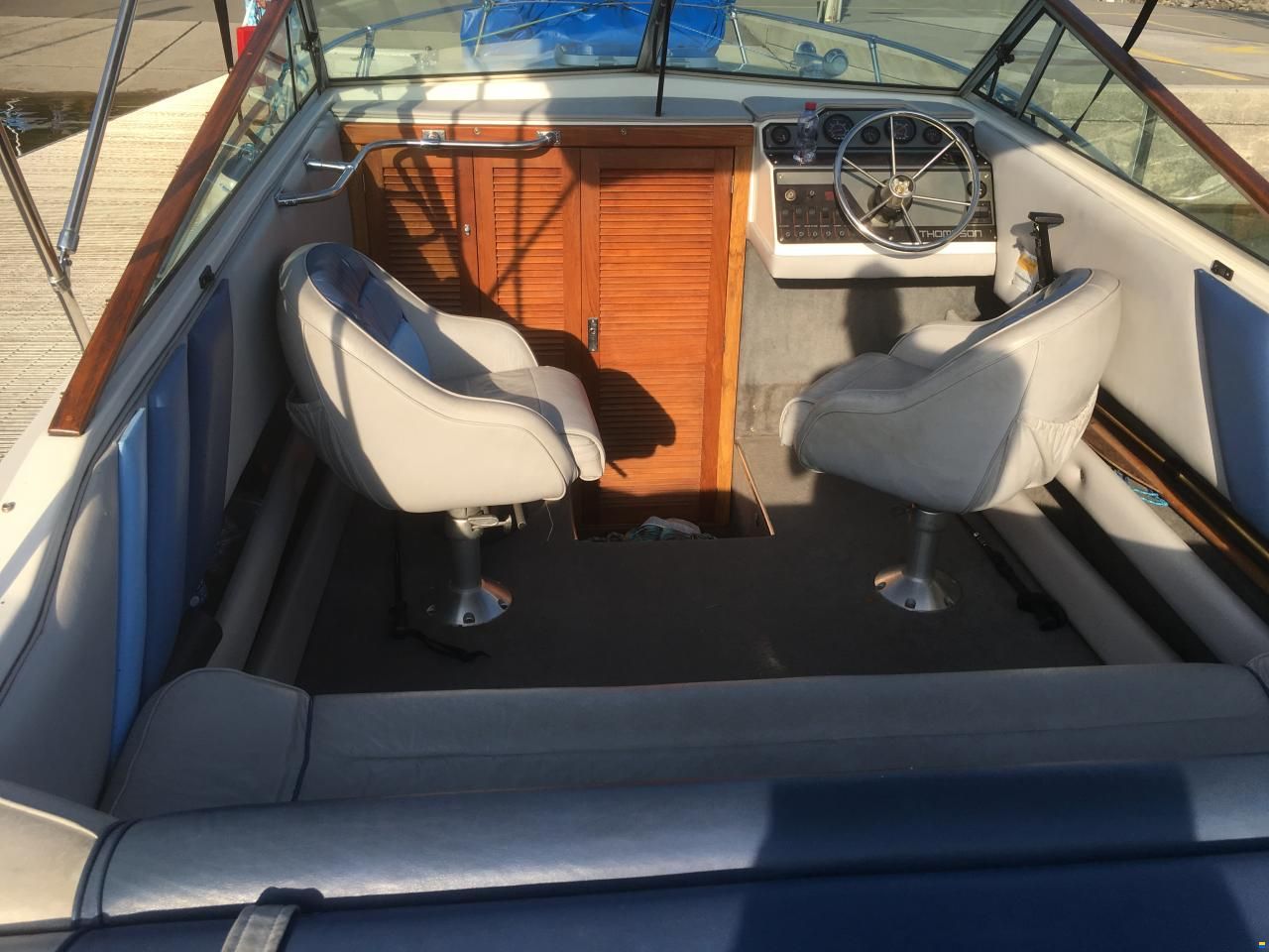 Thompson Carrera 220