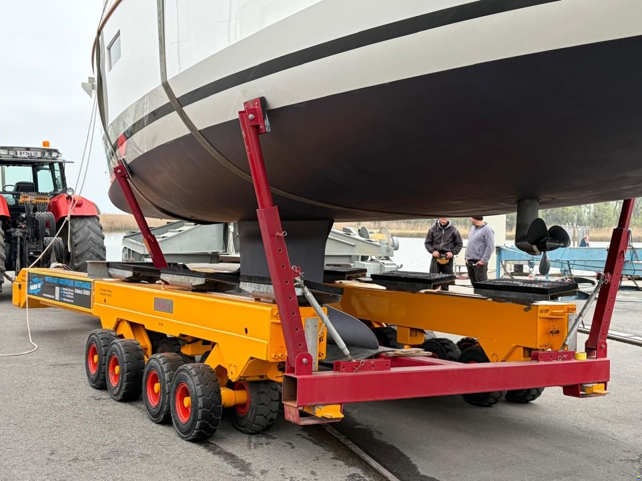 Beneteau Oceanies 38