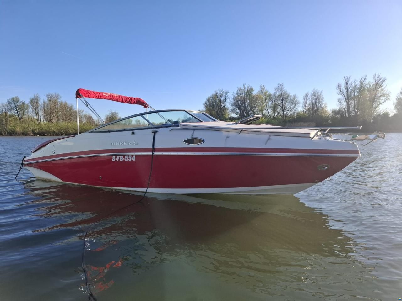 Rinker 246 Captiva Cuddy