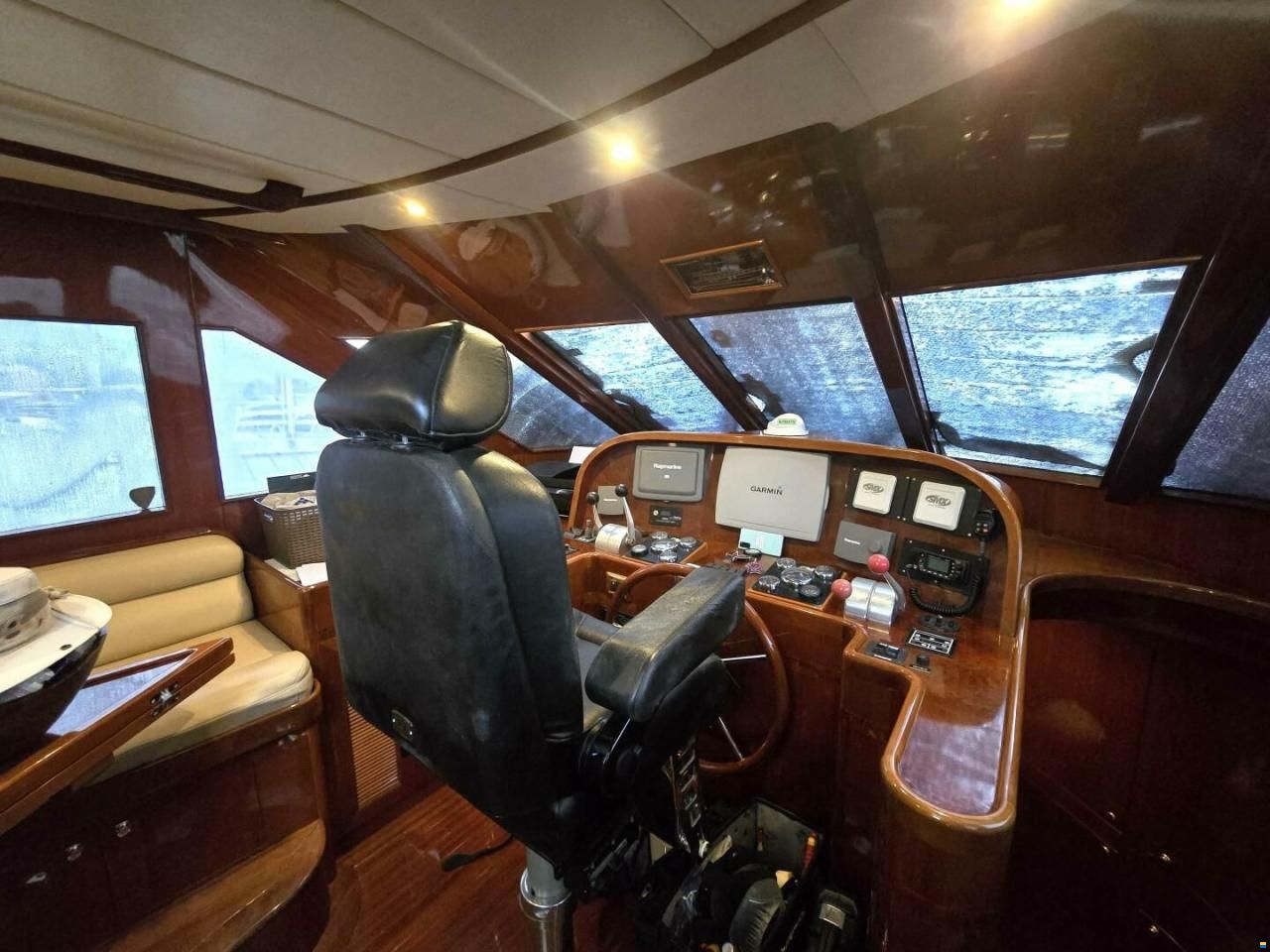 Hampton Yachts 558