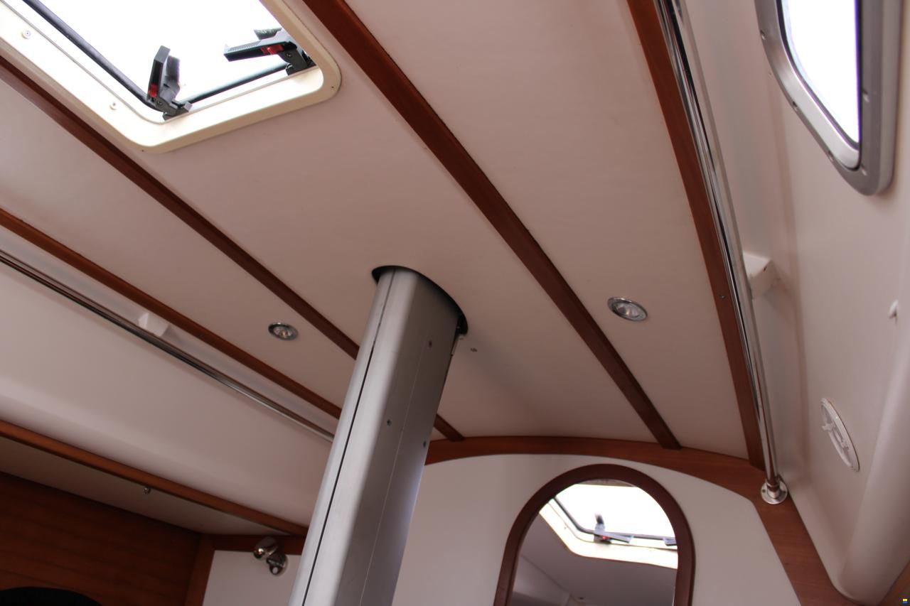 J Boats J109