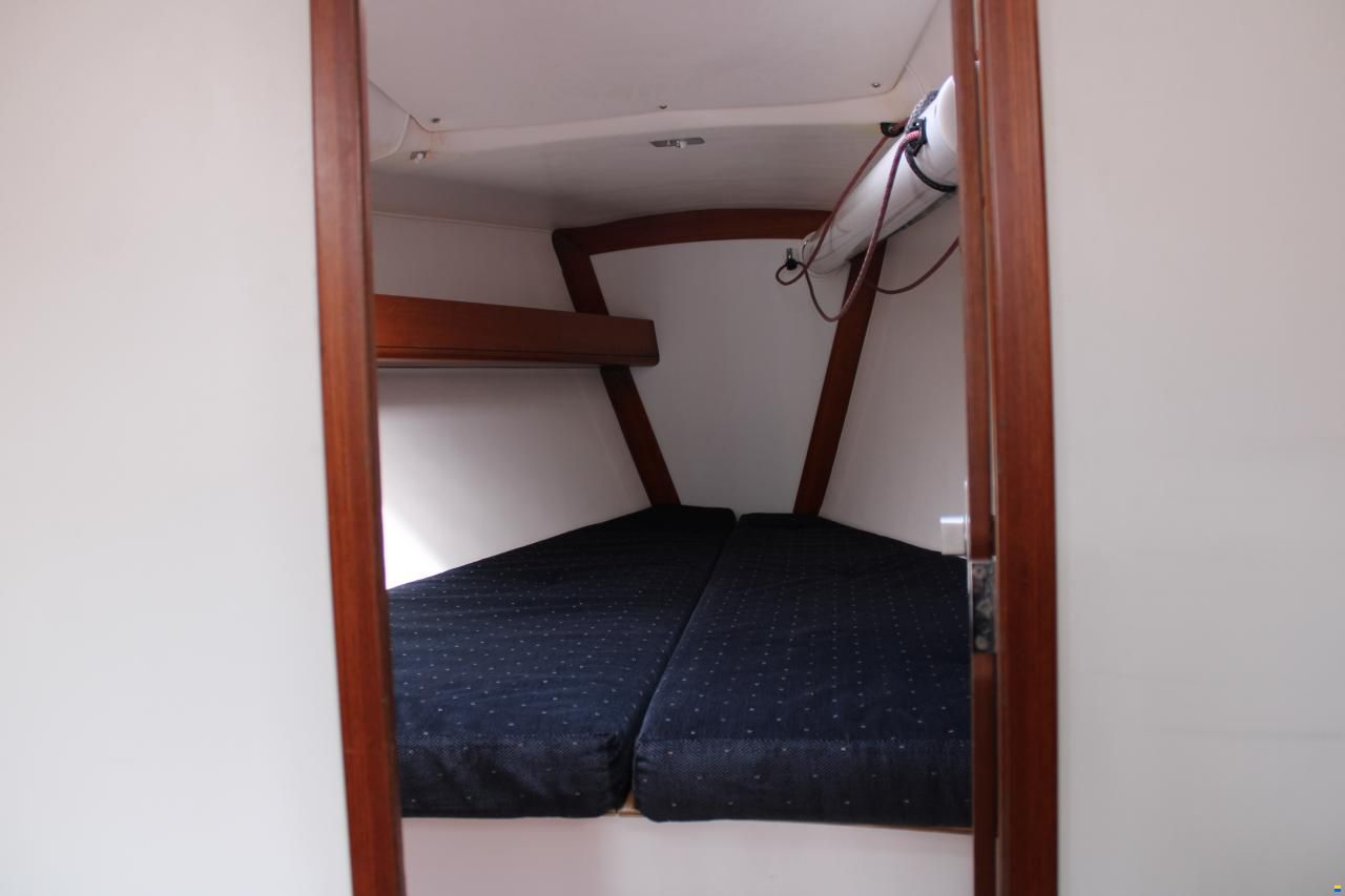 J Boats J109