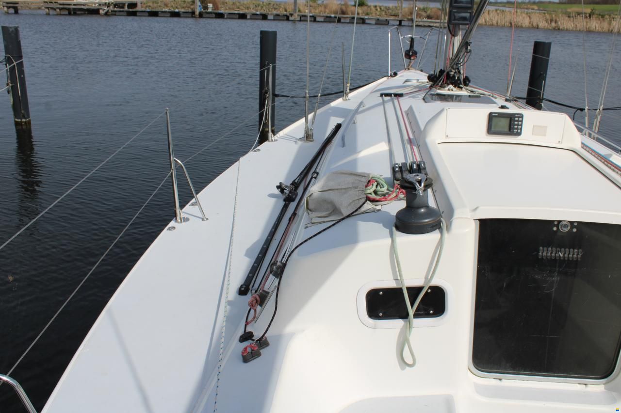 J Boats J109