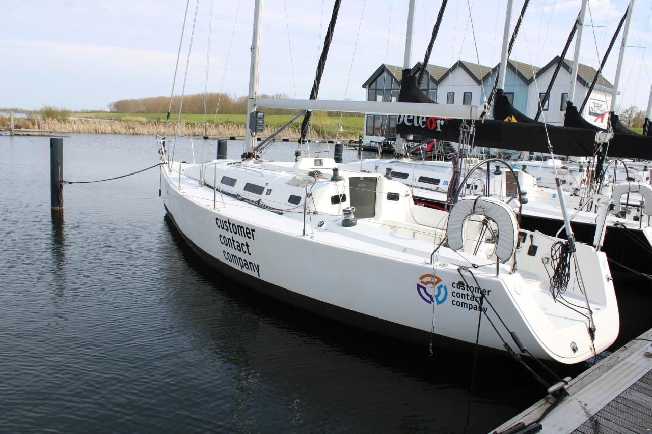 J Boats J109