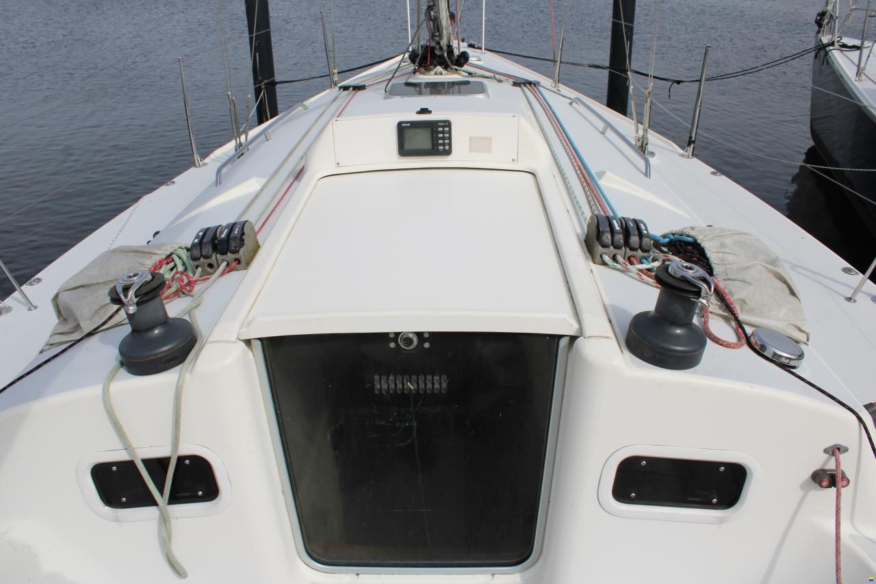 J Boats J109