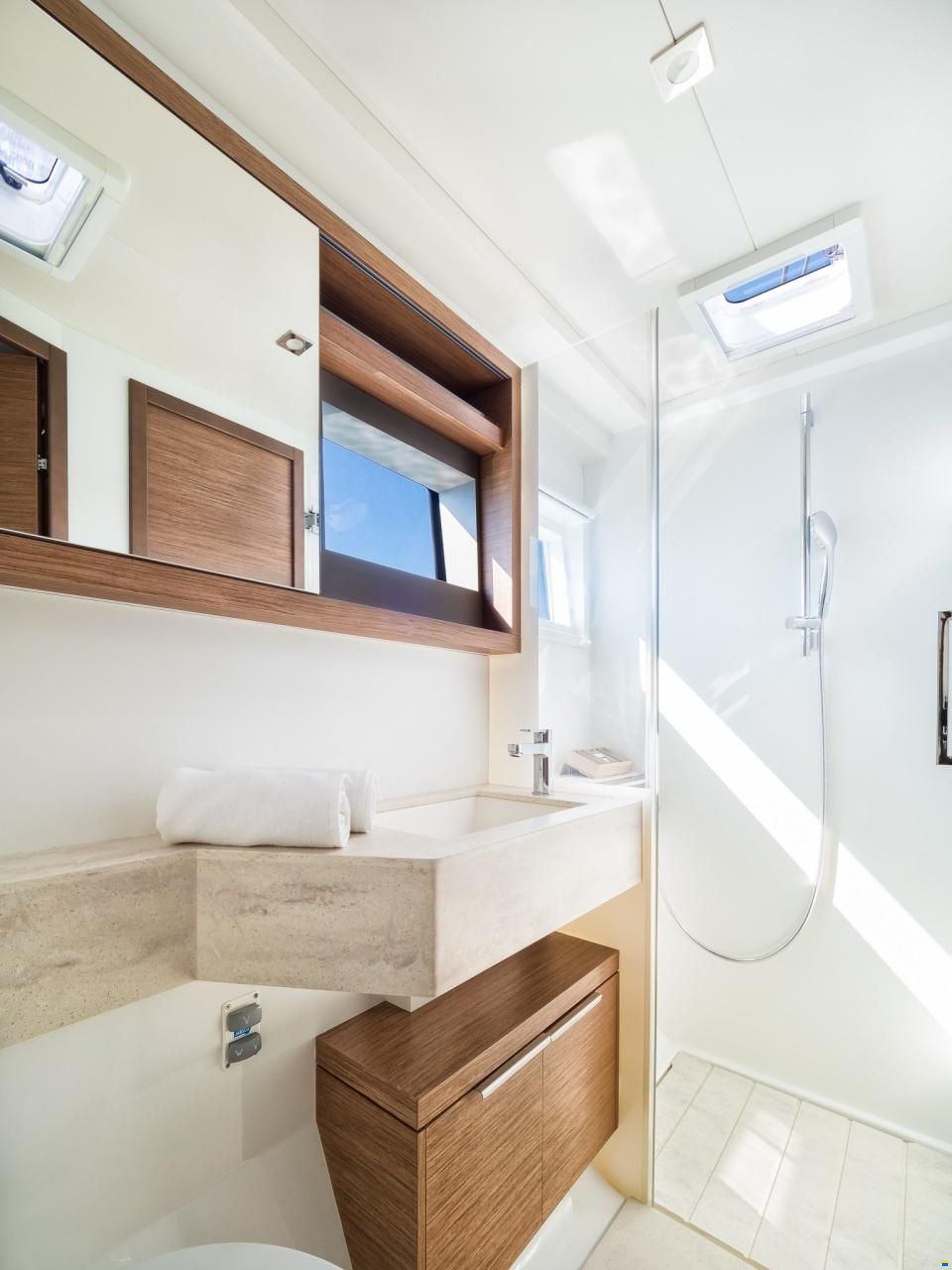 Lagoon 50