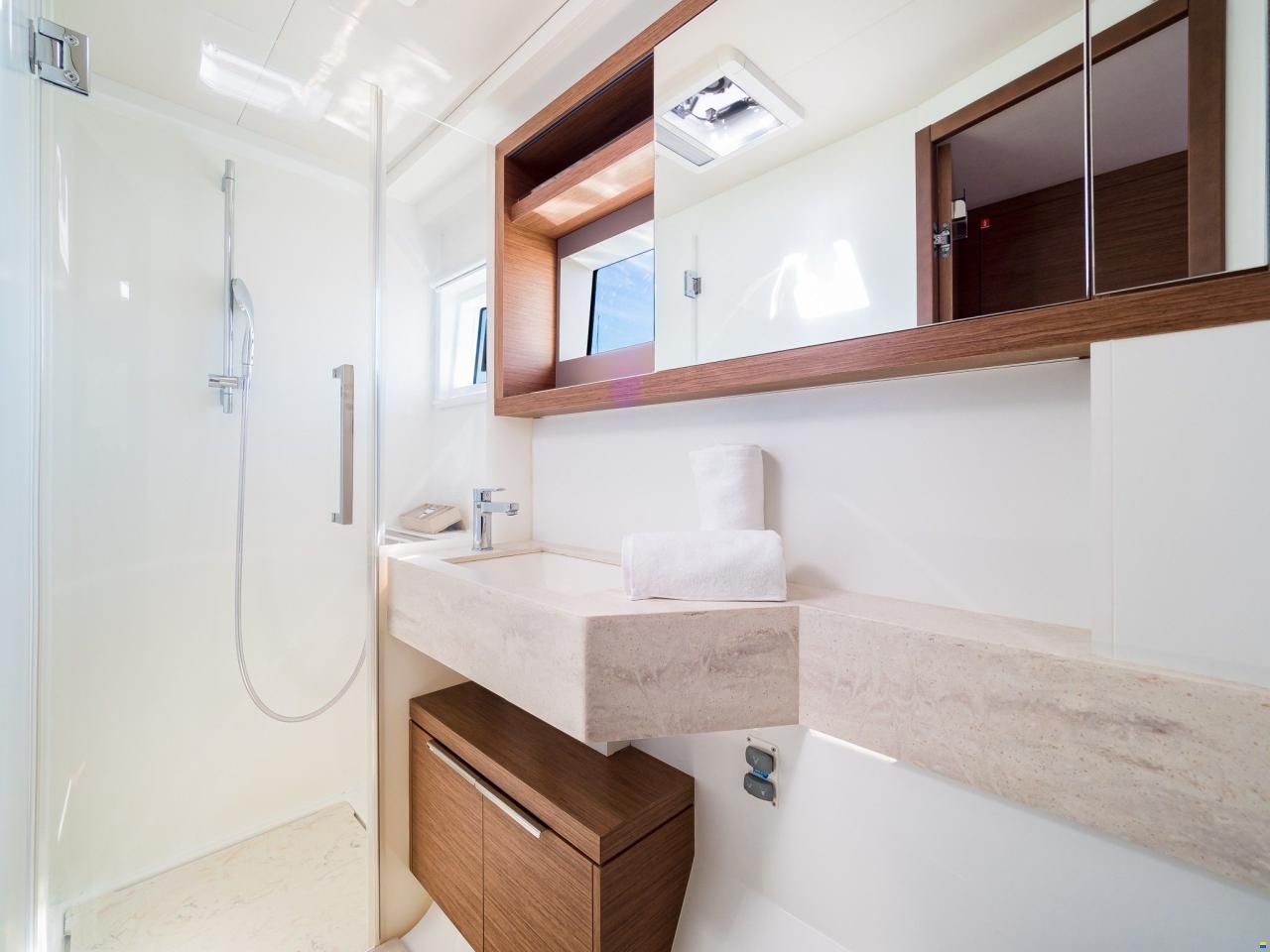 Lagoon 50
