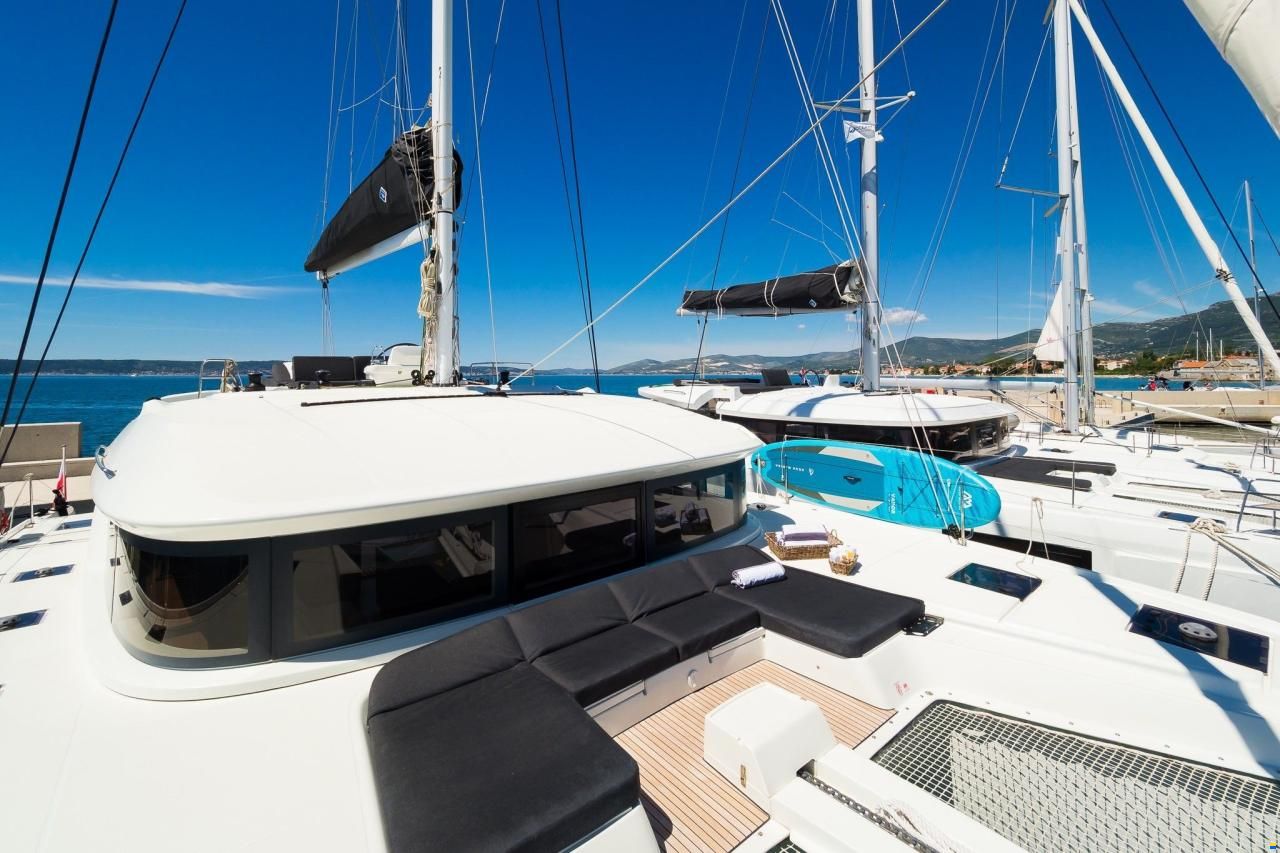 Lagoon 50