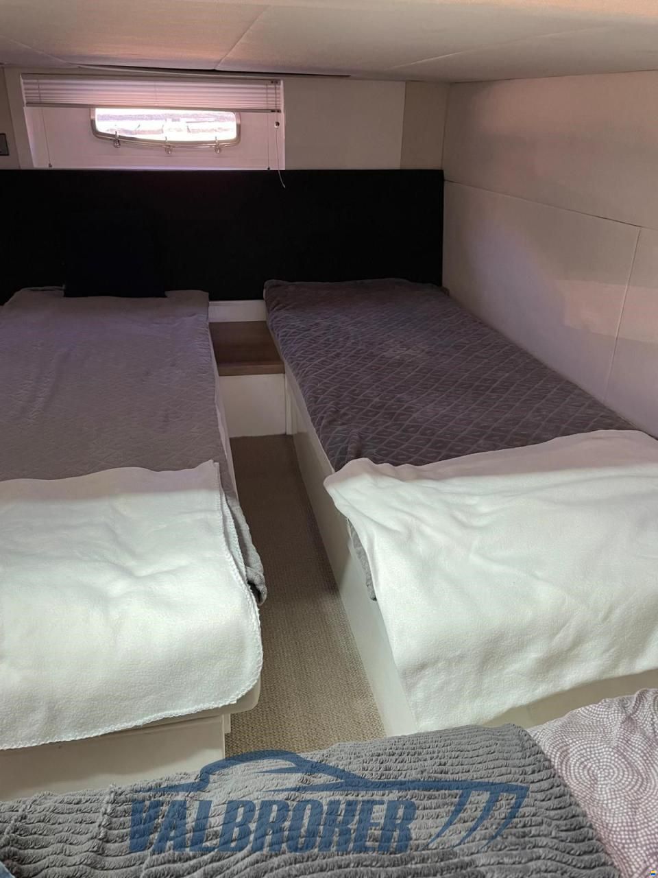 Sealine SC 38