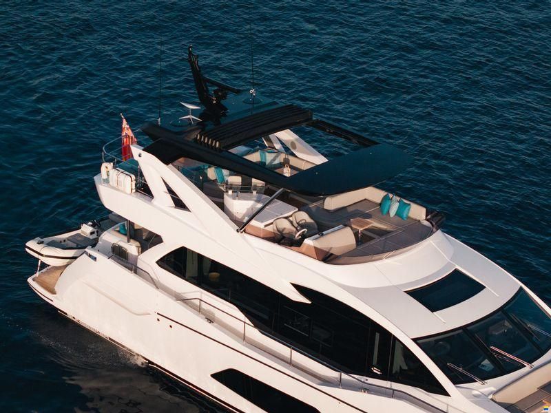 Sunseeker 76 Yacht