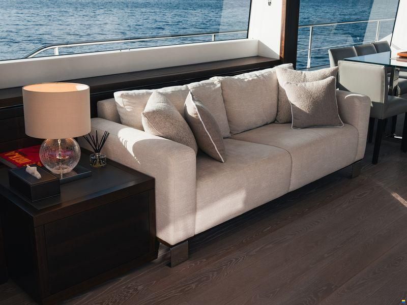 Sunseeker 76 Yacht