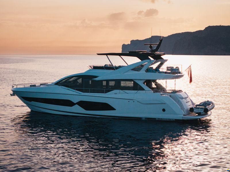 Sunseeker 76 Yacht