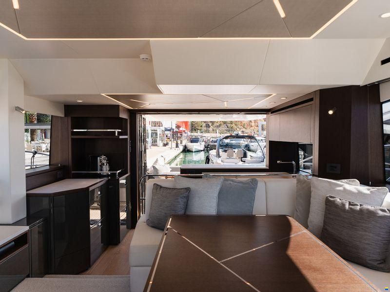 Sunseeker Manhattan 55