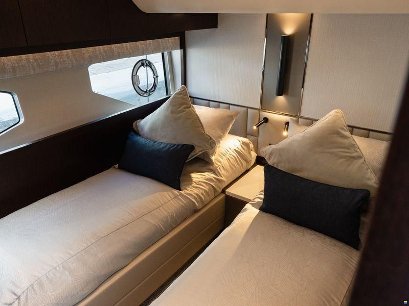 Sunseeker Manhattan 55