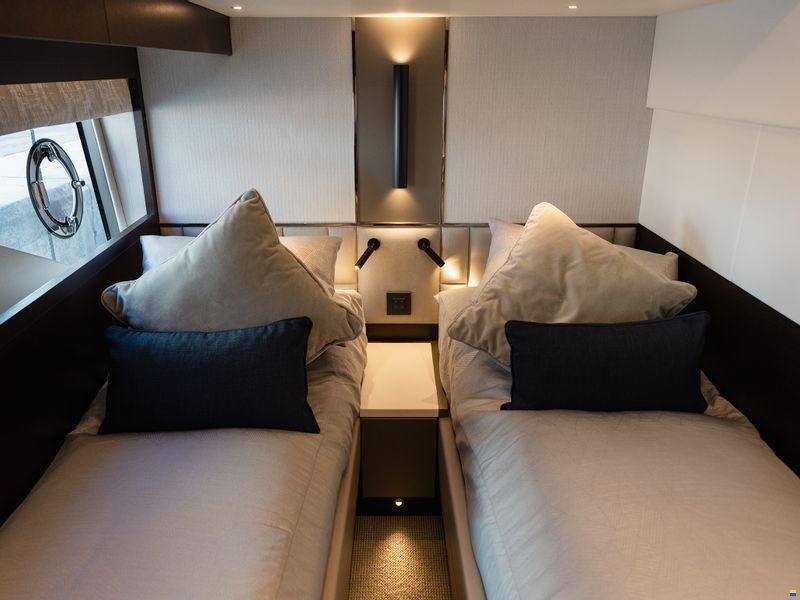 Sunseeker Manhattan 55