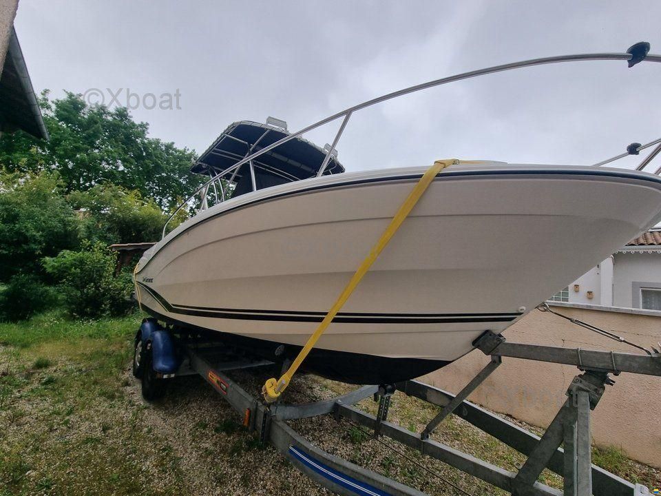 Jeanneau CAP CAMARAT 7.5 CC