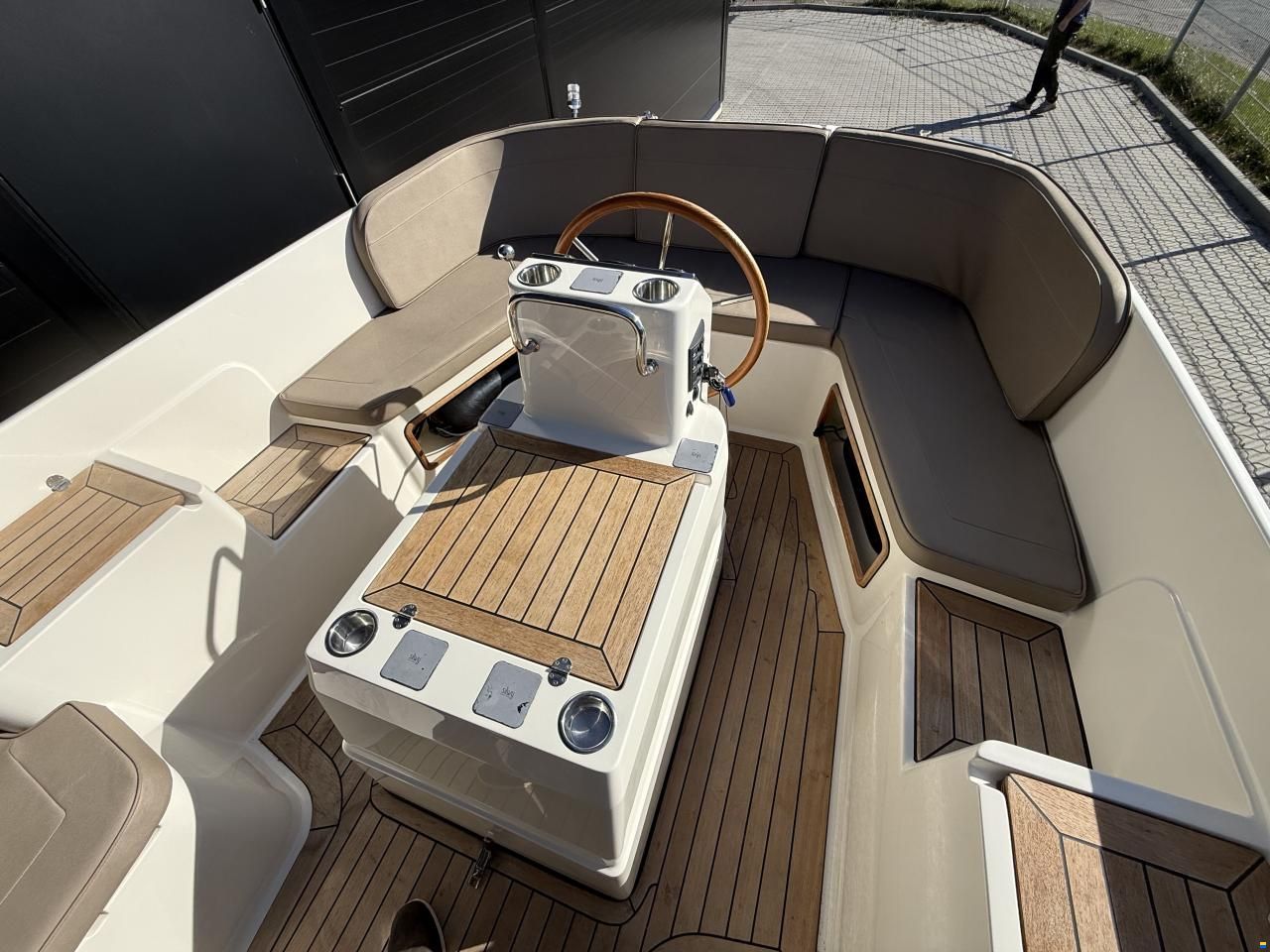 Intender 650