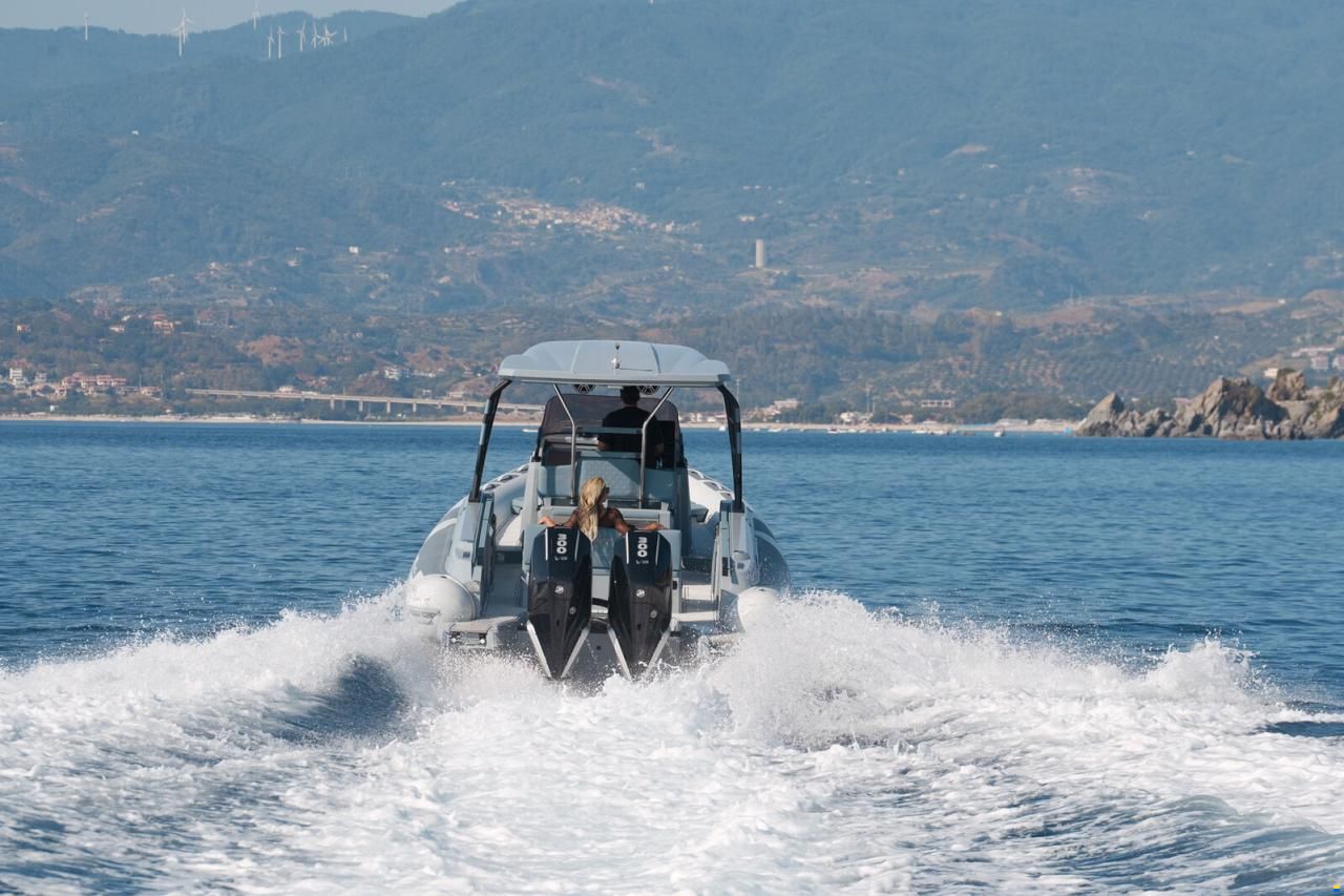 Ranieri Cayman 33.0 Executive