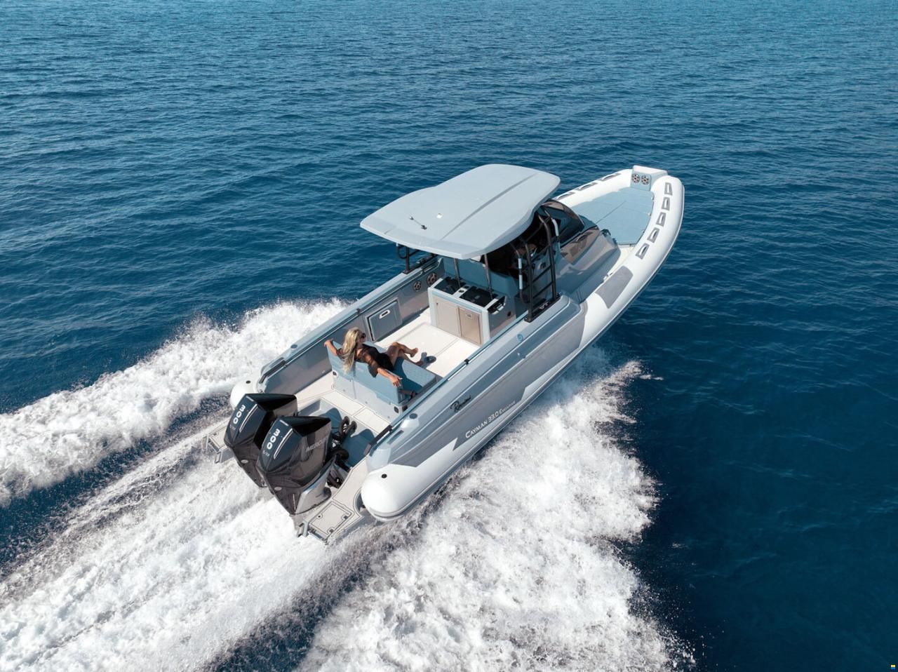 Ranieri Cayman 33.0 Executive