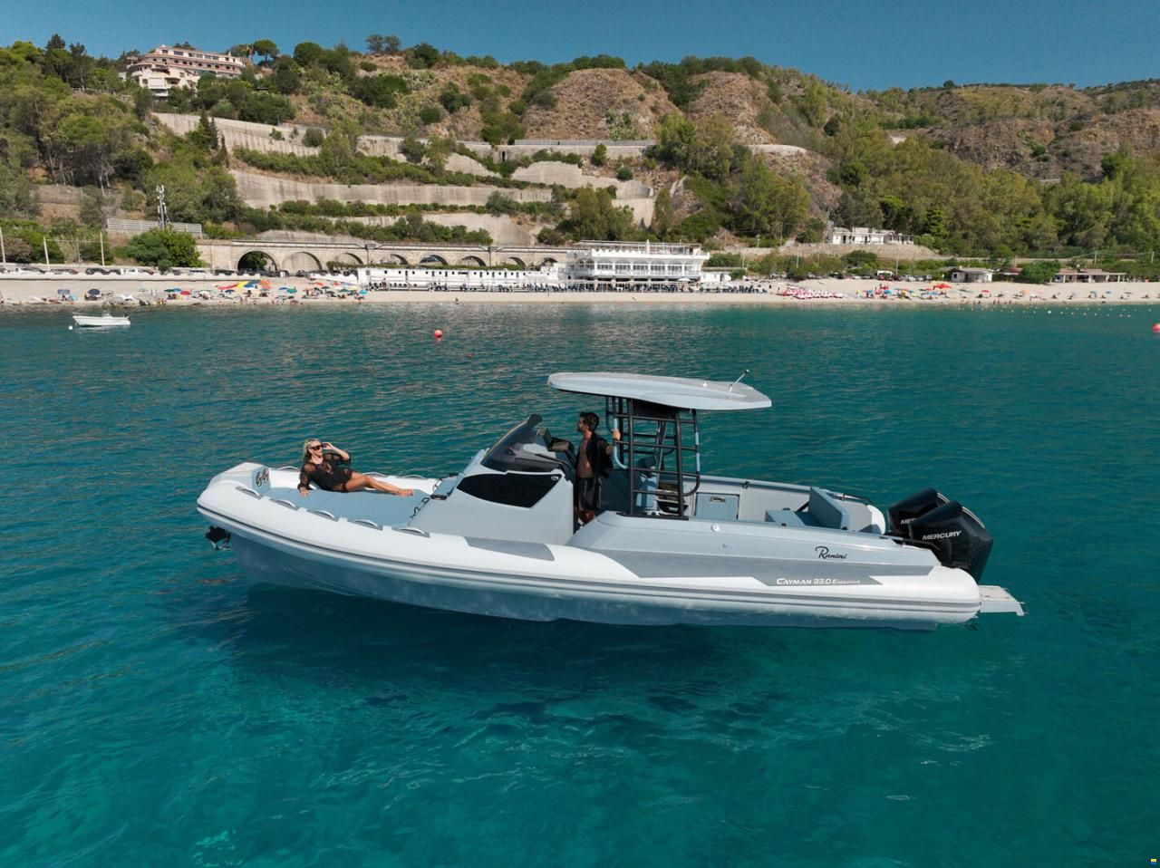 Ranieri Cayman 33.0 Executive