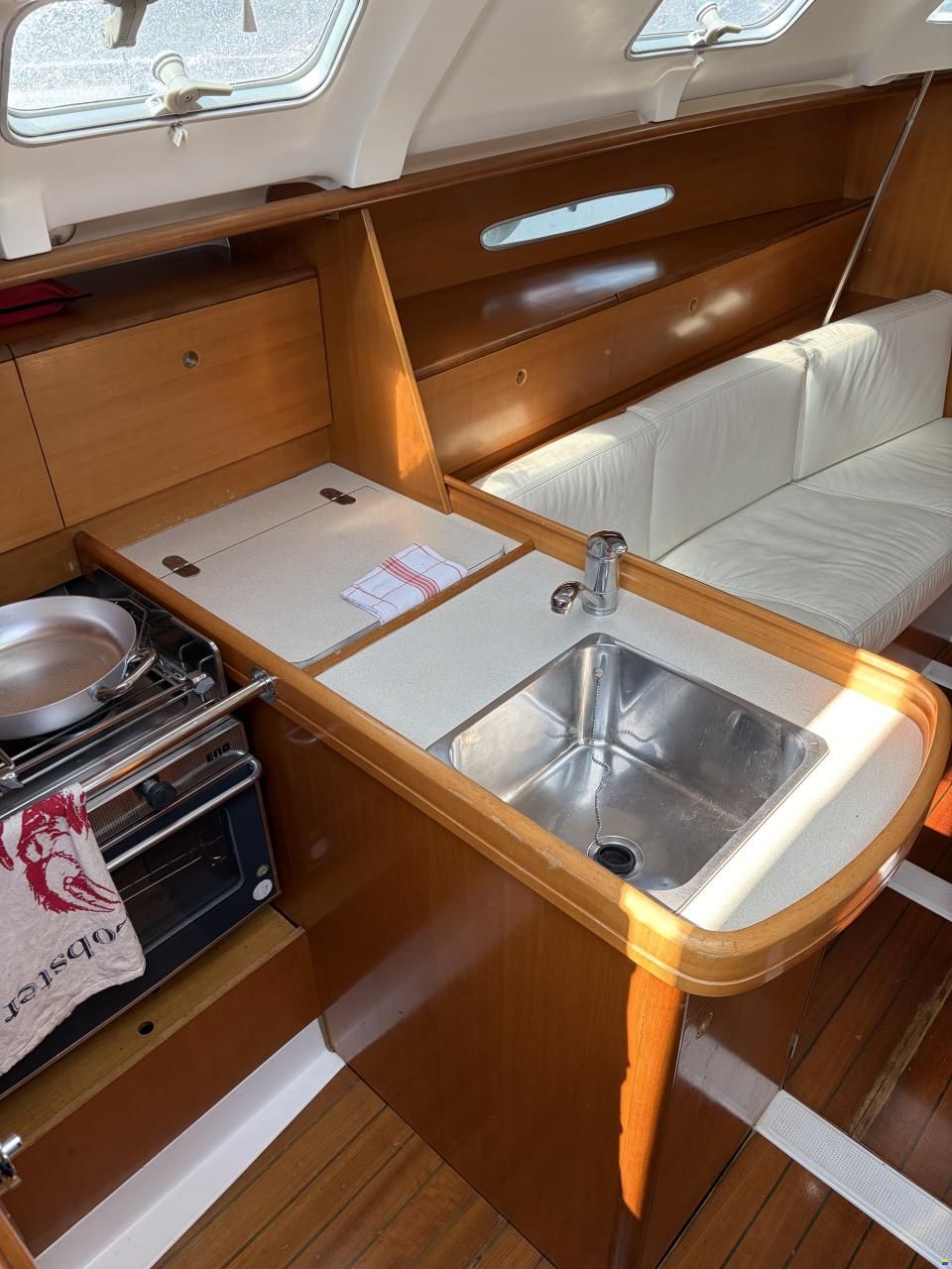 Beneteau First 33.7