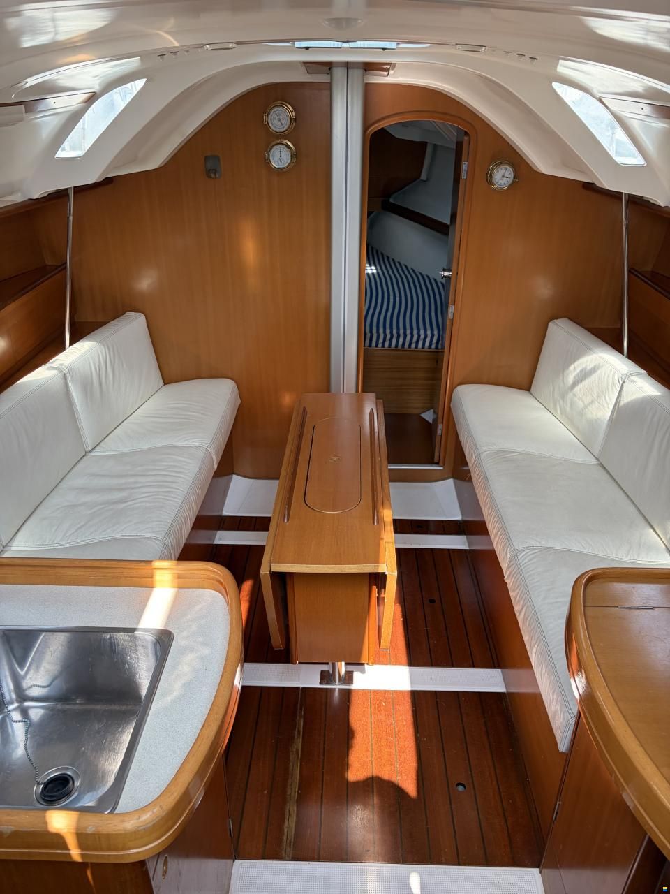 Beneteau First 33.7