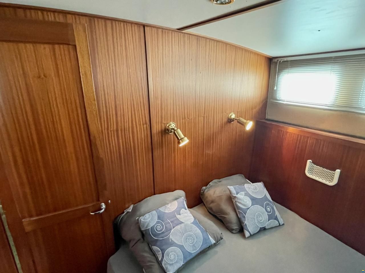 Gruno 1100 Fly