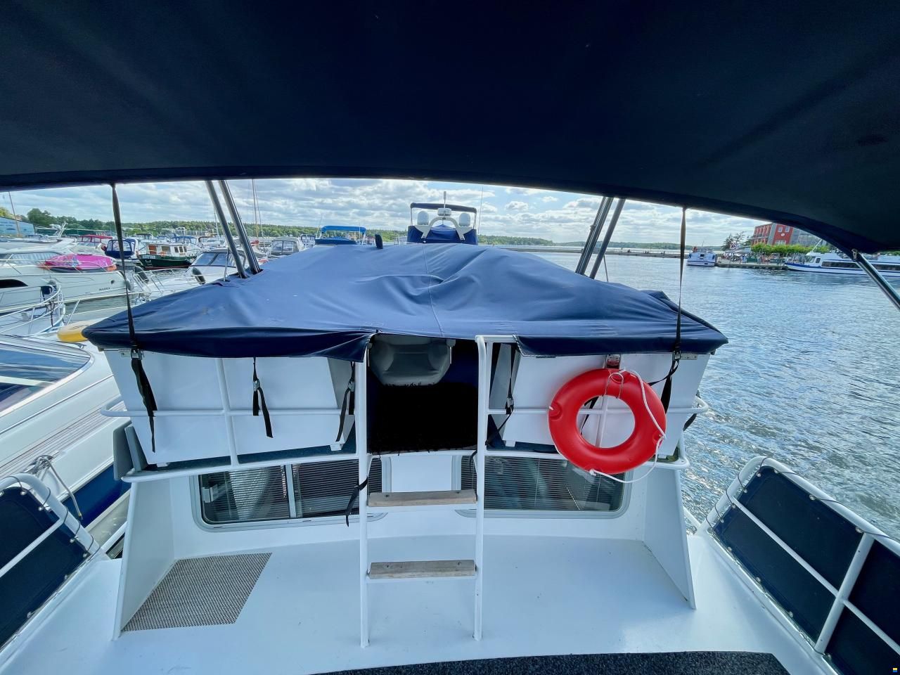 Gruno 1100 Fly