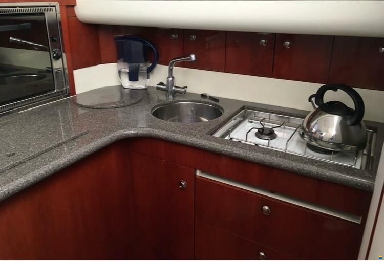 Fairline Phantom 38