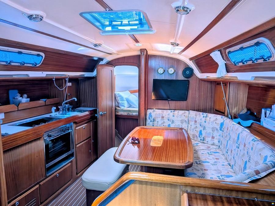 Bavaria 36H