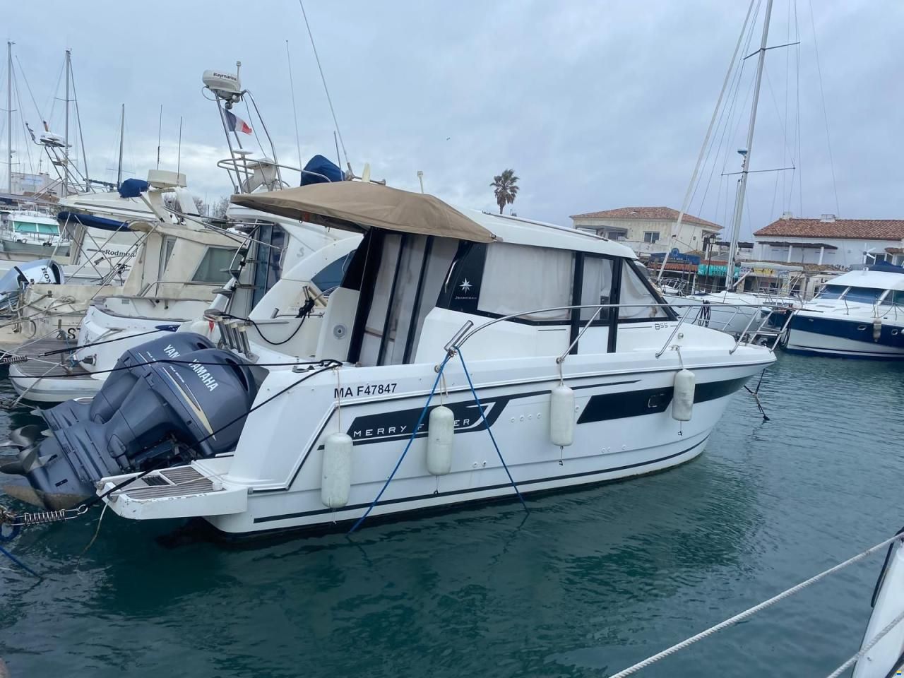 Jeanneau MERRY FISHER 855