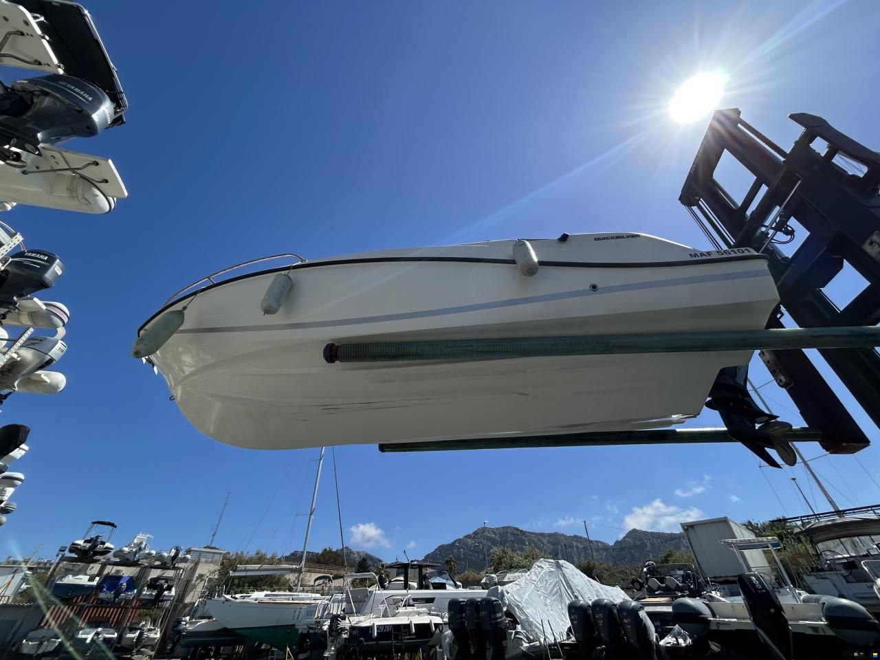 Quicksilver 605 SUNDECK